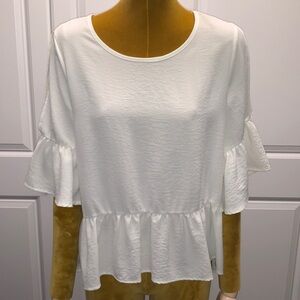 Women’s ivory Vine & Love top